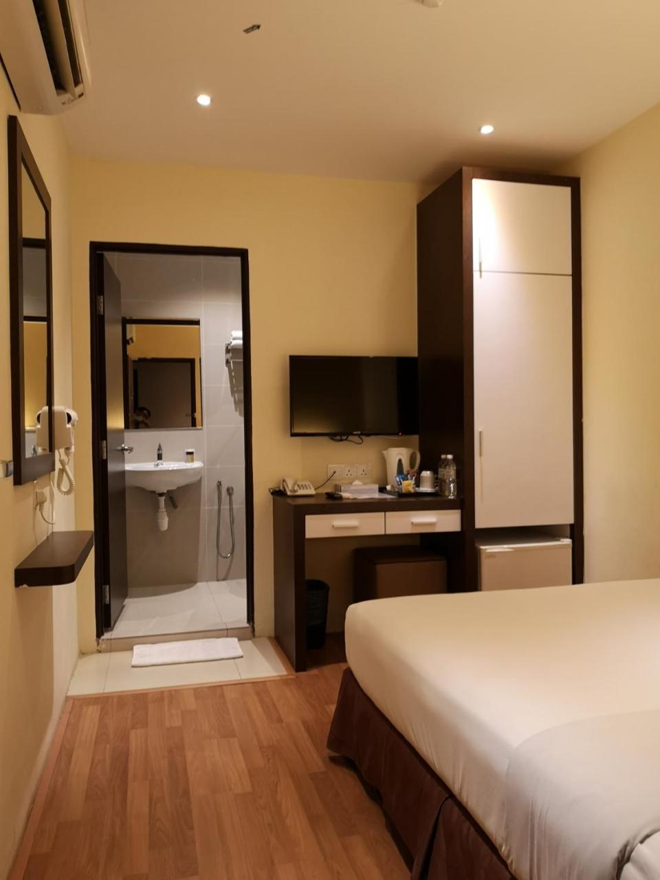 Seasons View Hotel Kuantan Extérieur photo